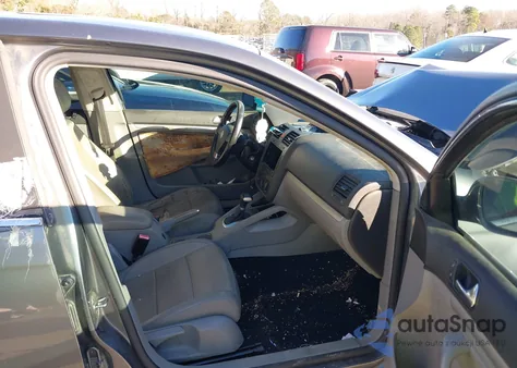 2008 Volkswagen Jetta Se/Sel из США, поврежденный, VIN 3VWRM71K48M105232